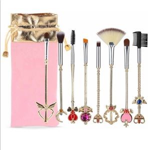 8 Piece Sailor Moon Makeup Brush Set